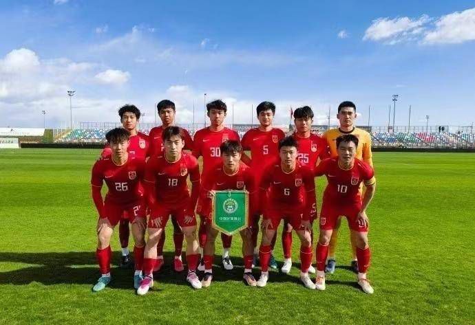 富勒姆中场帕利尼亚的前经纪人梅拉在接受sport1的采访时表示，帕利尼亚仍希望加盟拜仁。